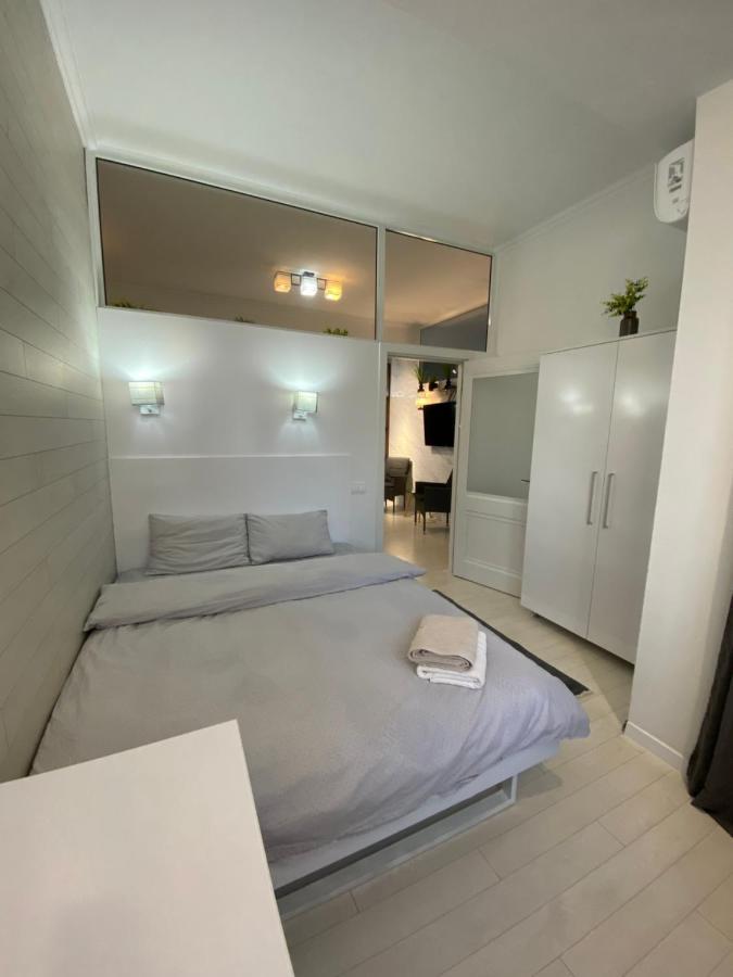 New Double Room Luxury Apartment In The Center Κισινάου Εξωτερικό φωτογραφία