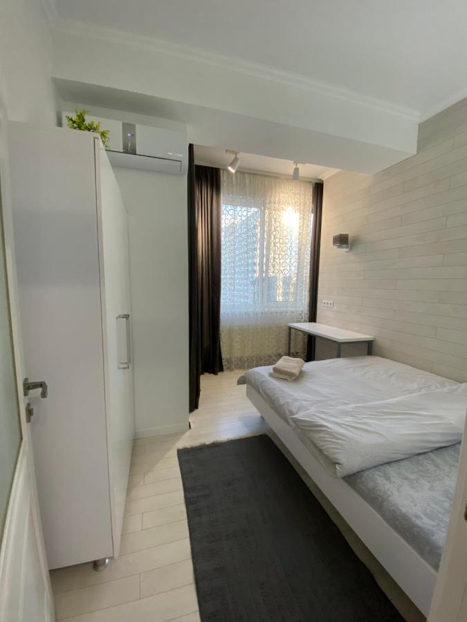 New Double Room Luxury Apartment In The Center Κισινάου Εξωτερικό φωτογραφία